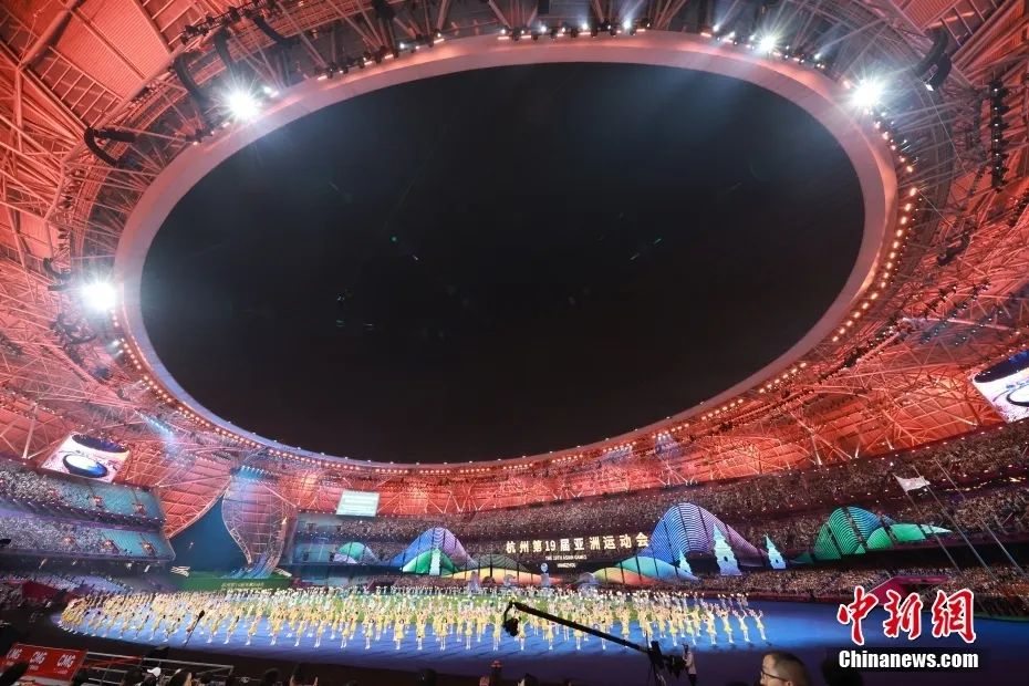 最忆杭州：夜幕下的记忆长卷，友谊与体育精神