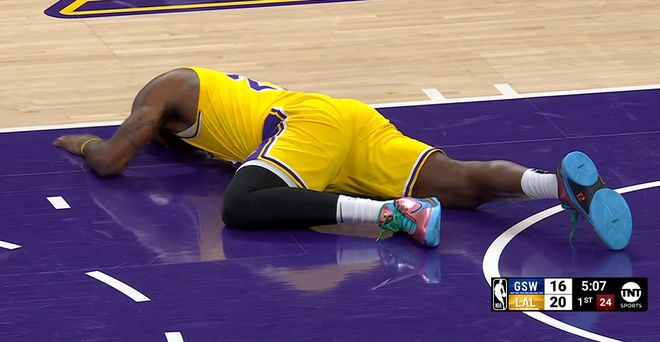 詹姆斯伤缺湖人逆袭 数据揭示其成球队毒瘤