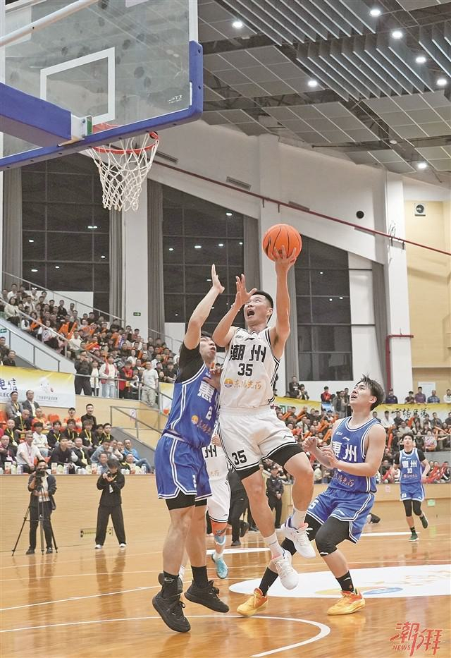 压哨绝杀助潮州队开门红 陈桂林用热爱书写篮球