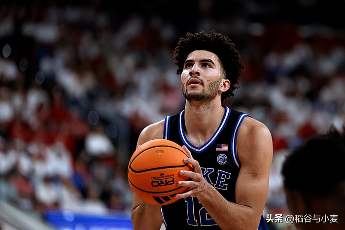 卡梅伦-布泽尔确定参加NBA选秀 全美最佳球员展现